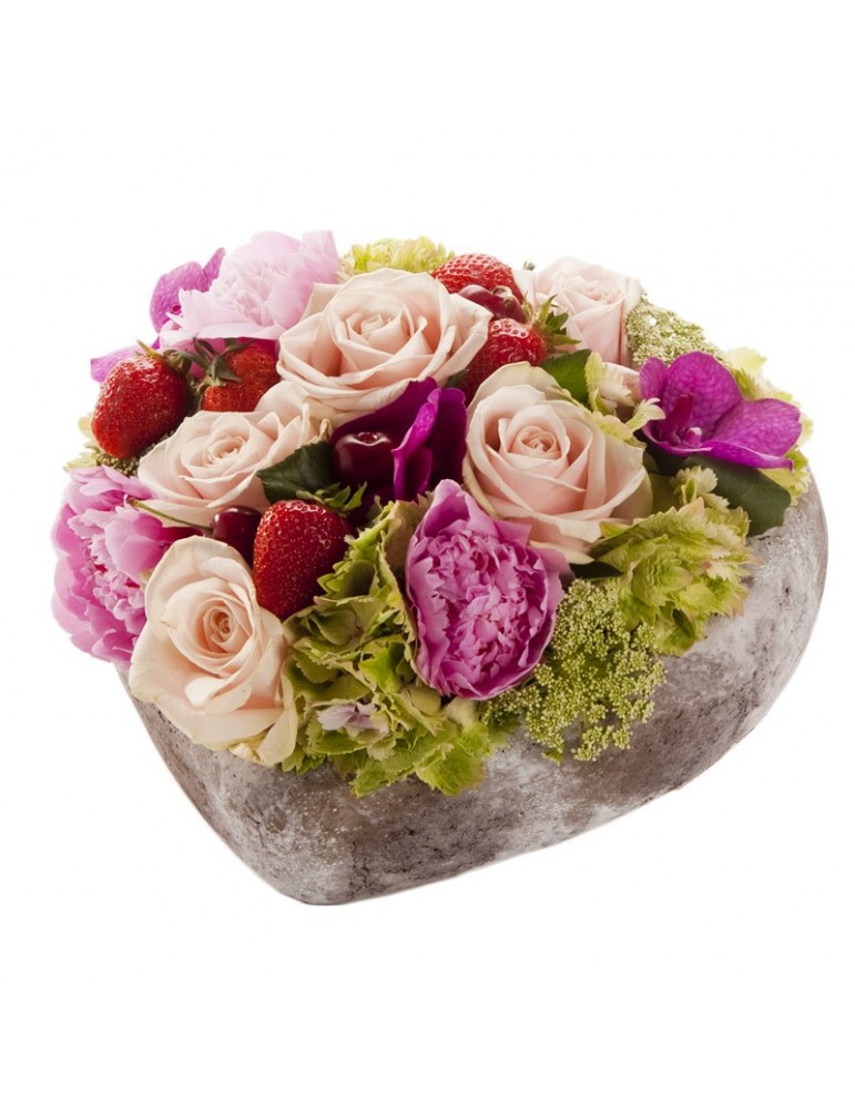 Arrangement piqué, cœur minéral. Arrangement piqué, cœur minéral.